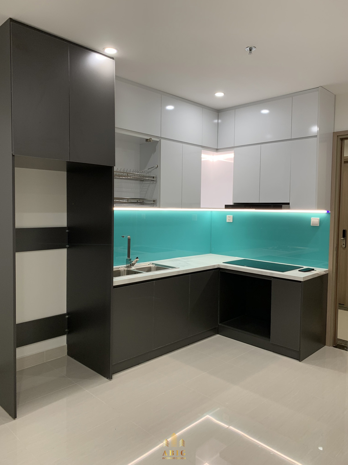 thi công nội thất gỗ công nghiệp căn hộ Vinhomes Grand Park s701